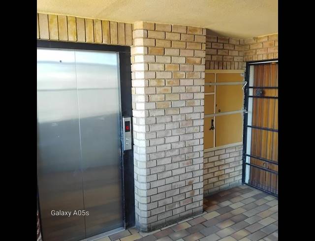 2 BEDROOM APARTMENT FOR SALE IN PRETORIA CBD